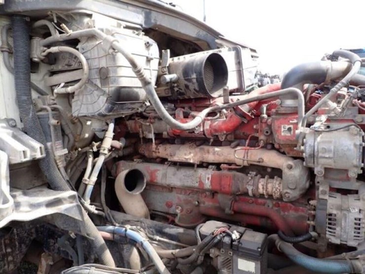2016-kenworth-t880-image-36