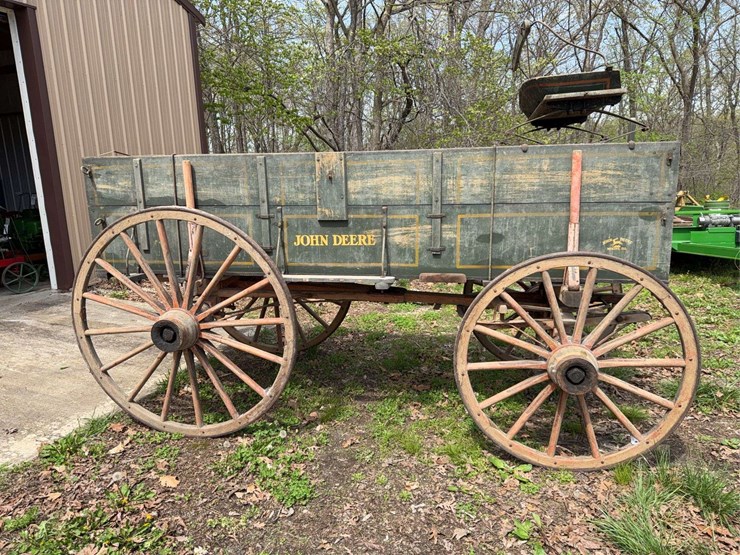 amazing-original-john-deere-wagon-image-2