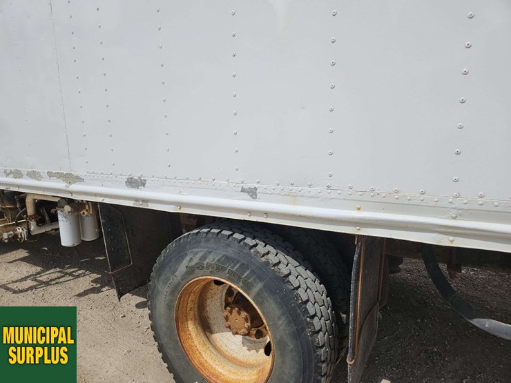 2007-international-durastar-4300-image-44
