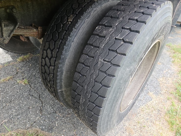2007-ford-f650-xlt-image-15