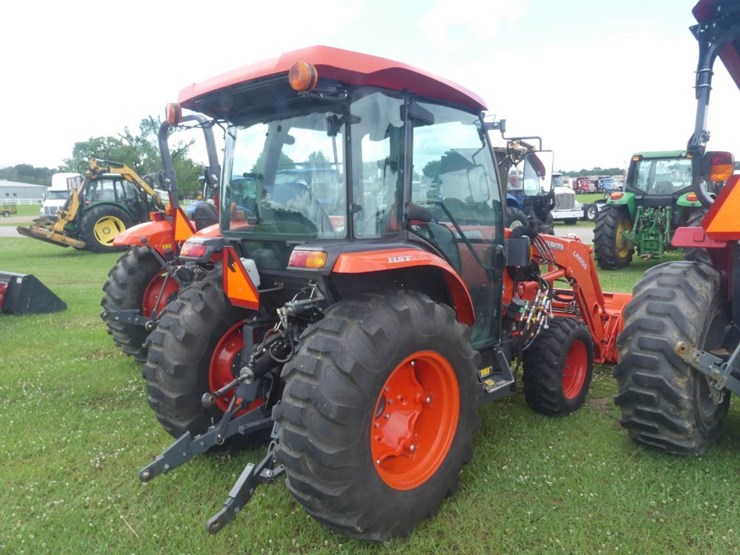 2023-kubota-l6060-image-3