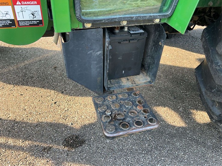 john-deere-5210-image-22