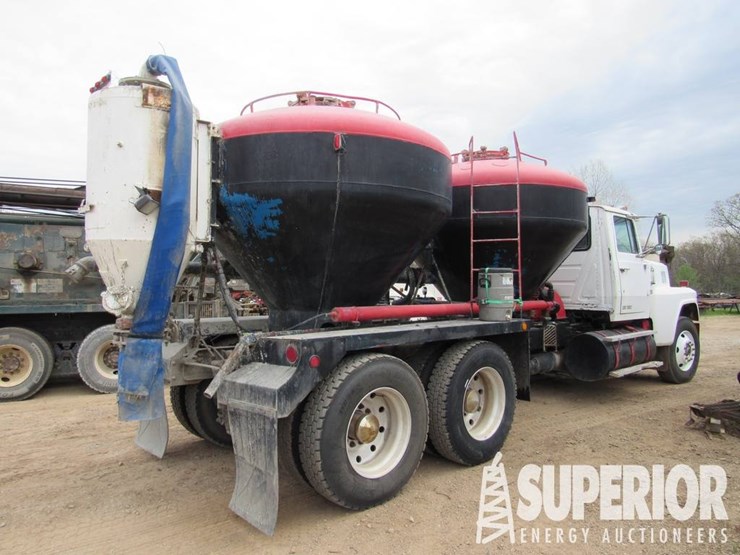 1987-ford-ltl9000-image-2