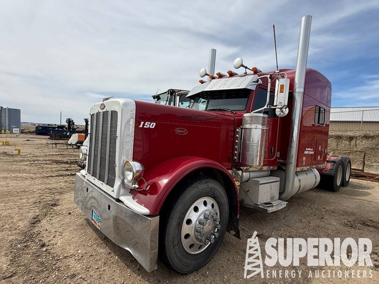 2008-peterbilt-389-image-2