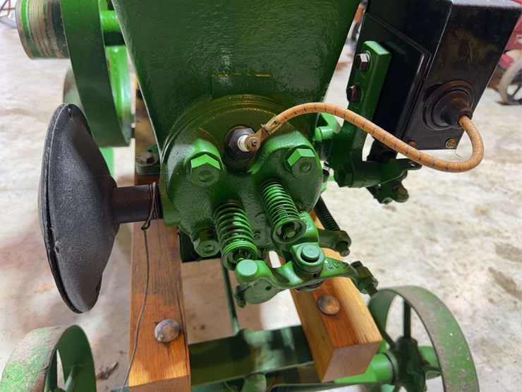 1940-stover-2hp-image-10