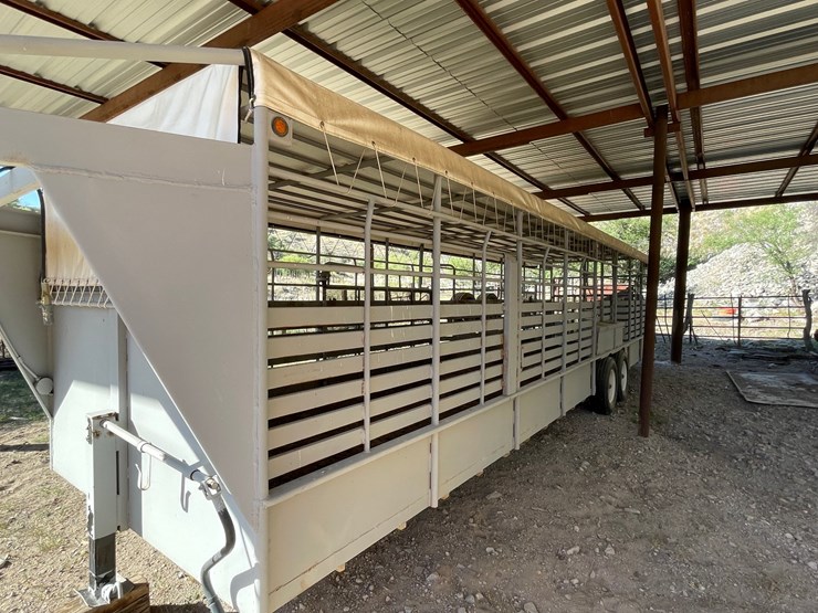 2020-custom-trailer-image-9