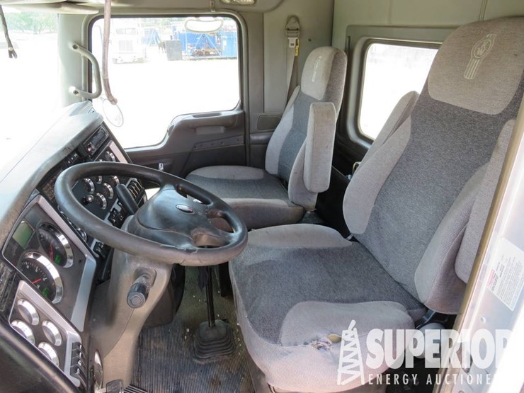 2009-kenworth-t800-image-9