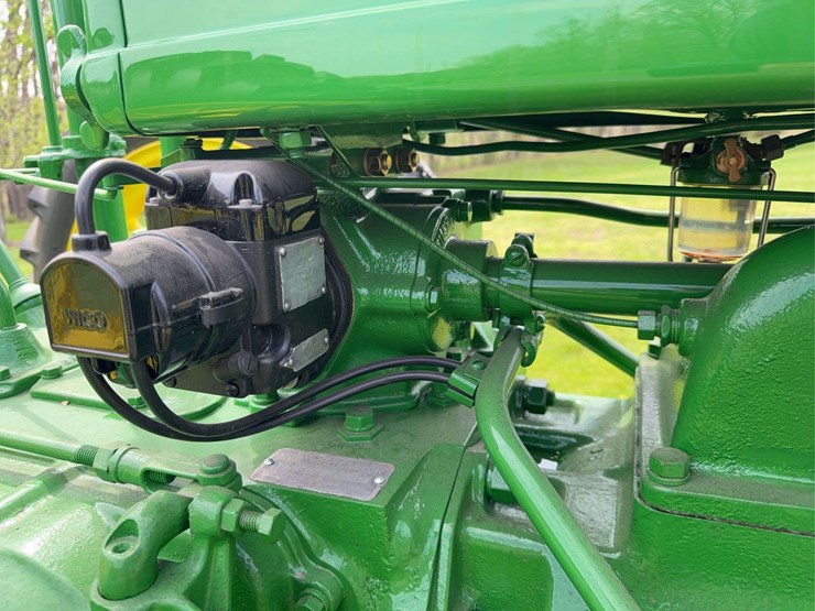 john-deere-b-image-34