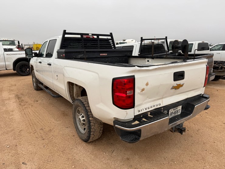2019-chevrolet-silverado-2500hd-image-6