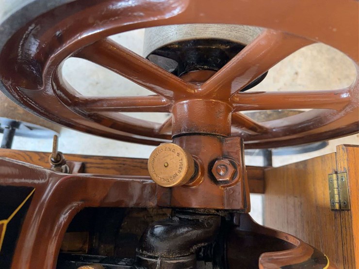 bates-bull-pup-2-1/2-hp-engine-image-14