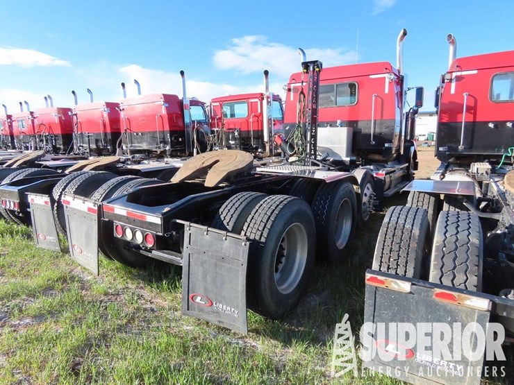 2012-western-star-4900-image-3