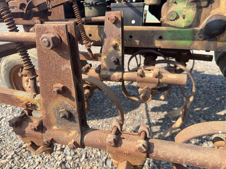 john-deere-h-image-58