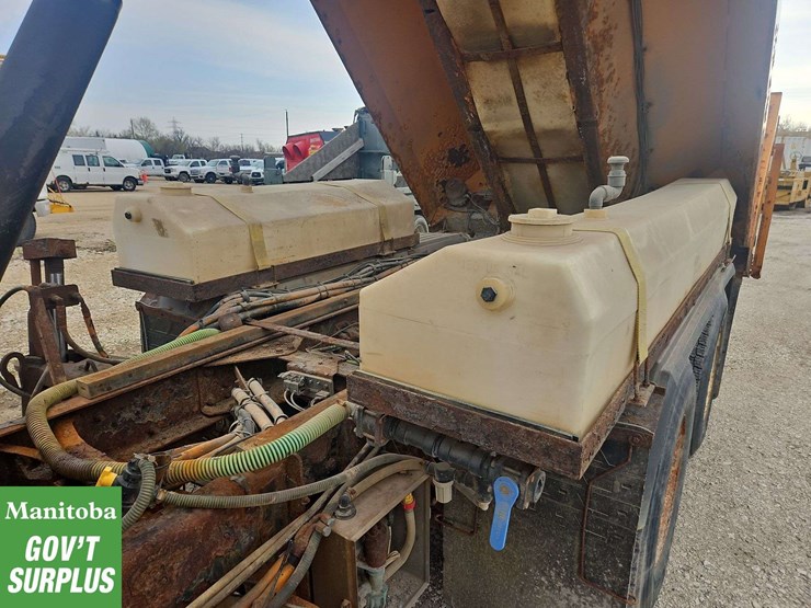 2009-international-workstar-7600-image-45