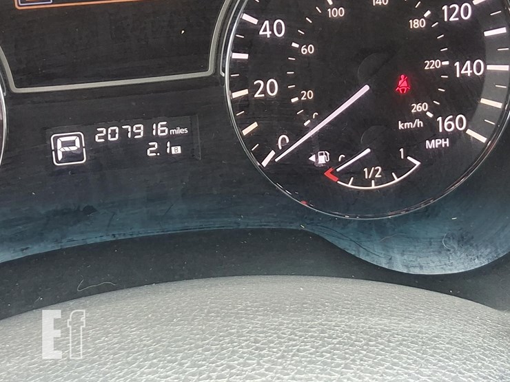 2013-nissan-pathfinder-sl-image-28