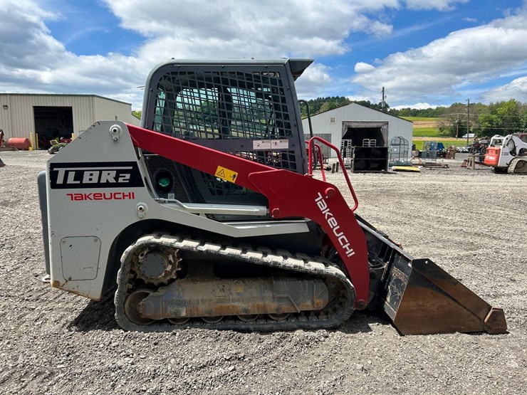 2022-takeuchi-tl8r2-image-5