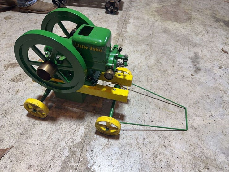 little-john-scale-engine-image-2