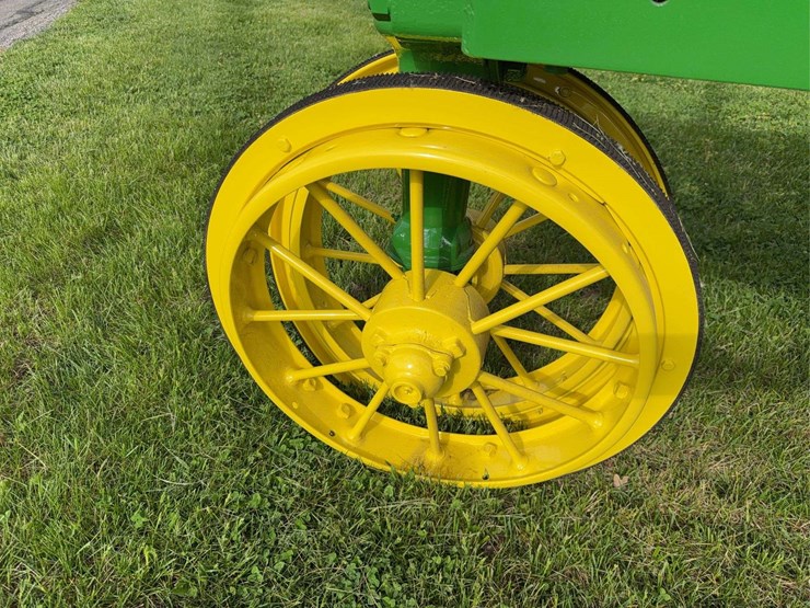 john-deere-a-image-10