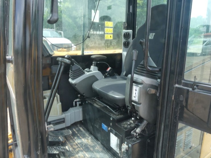 2021-caterpillar-305.5e2-image-10