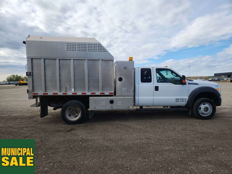 2011-ford-f550-image-30