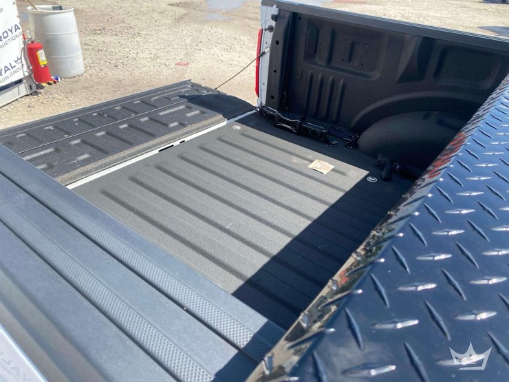 2022-ford-f150-image-15