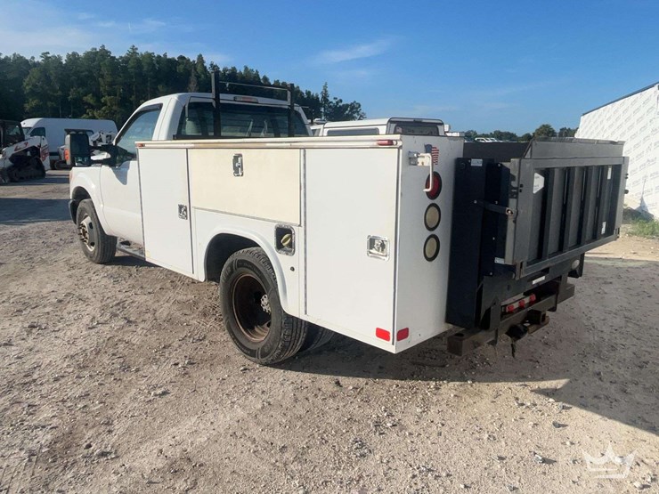 2014-ford-f350-image-4