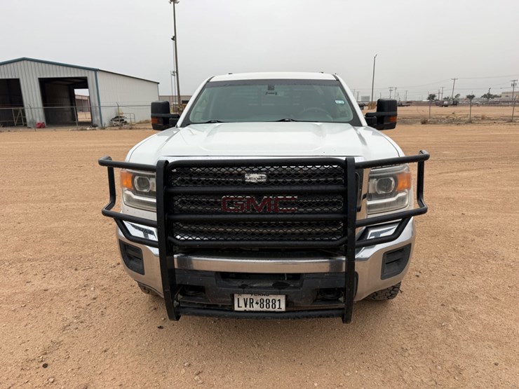 2019-gmc-sierra-2500hd-image-2