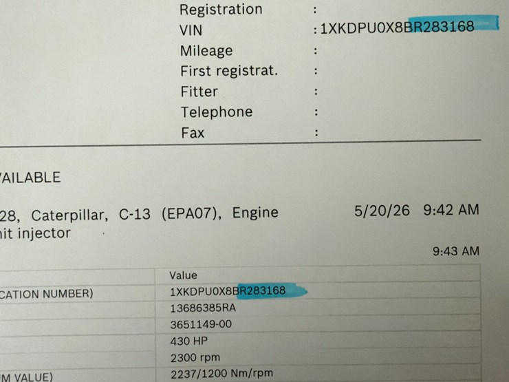 2011-kenworth-t800-image-25