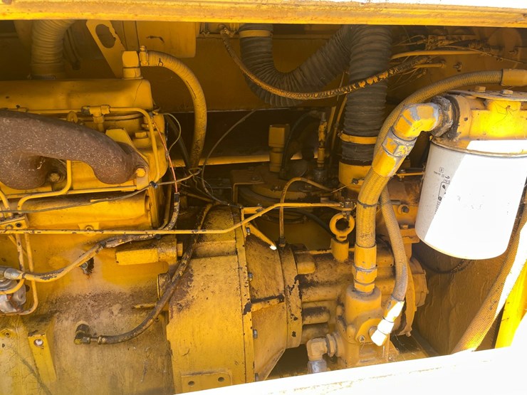 #1048-•-air-compressor-image-19