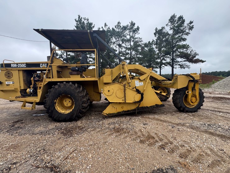 2004-caterpillar-rm-250c-image-8