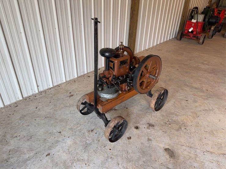 bates-bull-pup-2-1/2-hp-engine-image-6