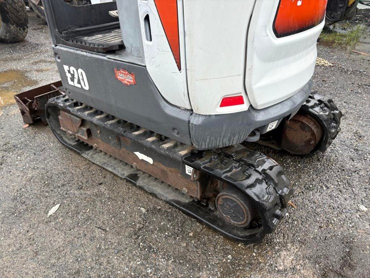 bobcat-e20-image-14