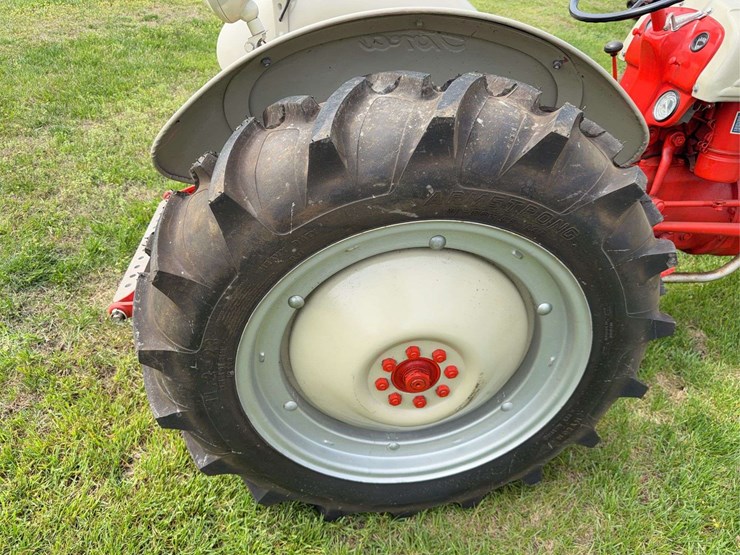ford-8n-image-18