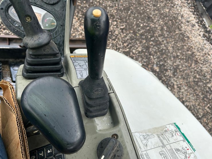 2015-bobcat-e35-image-24