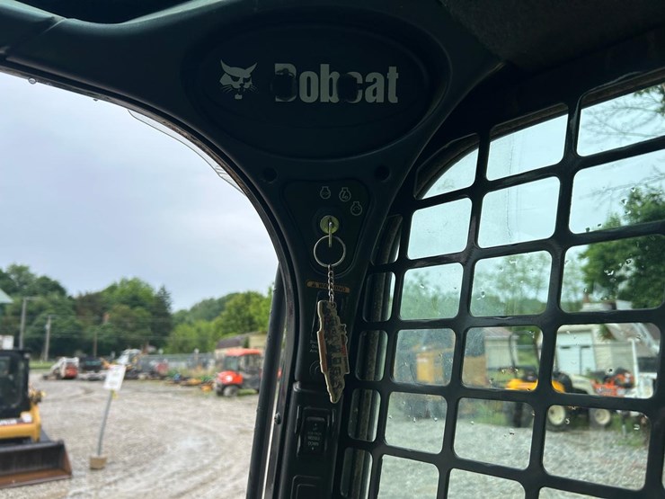 2019-bobcat-t770-image-19