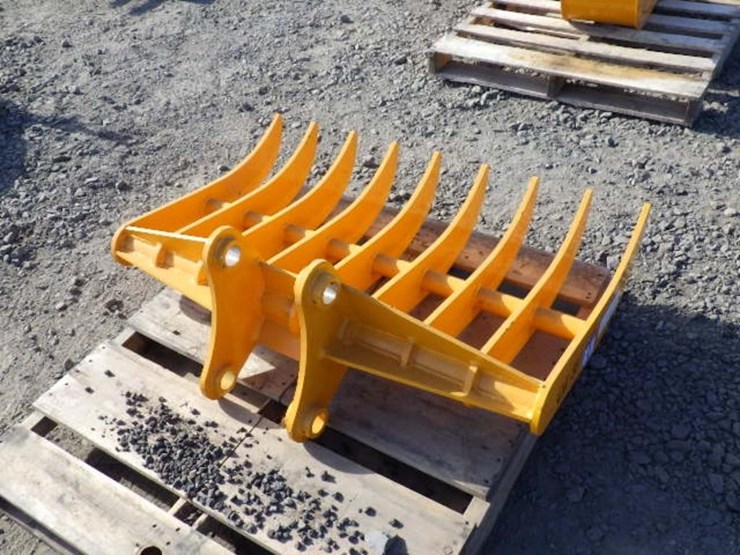 caterpillar-307-image-3