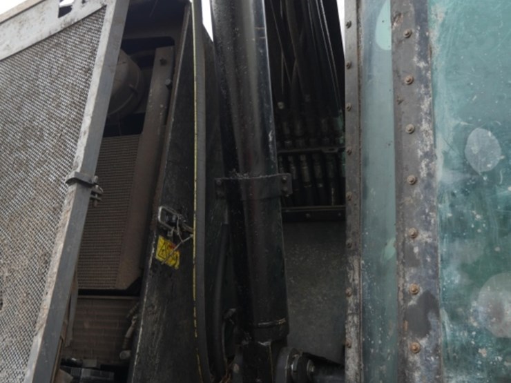 2015-caterpillar-c9-acert-image-2