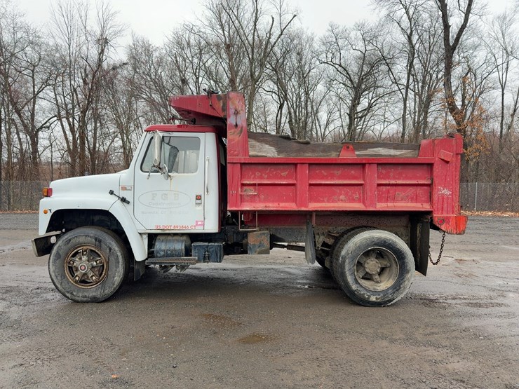 1988-international-1954-s/a-dump-truck-image-2