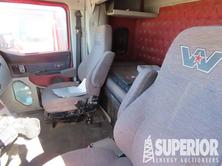 2015-western-star-4900-image-9