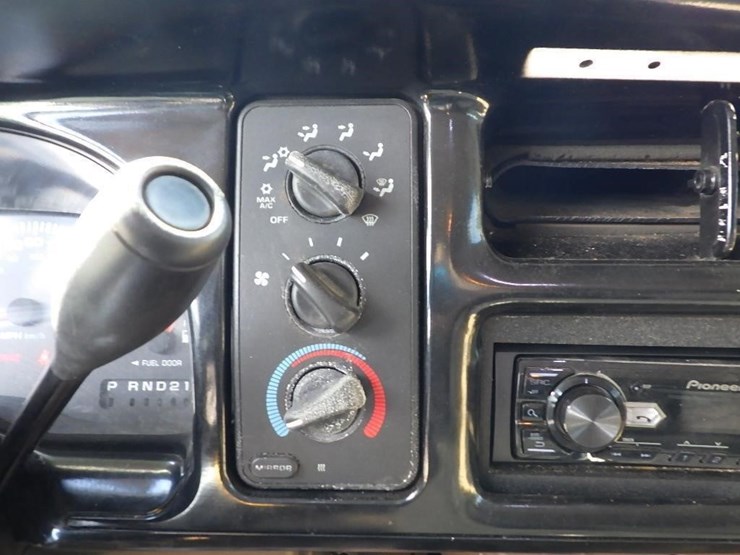 1998-dodge-ram-2500-image-40