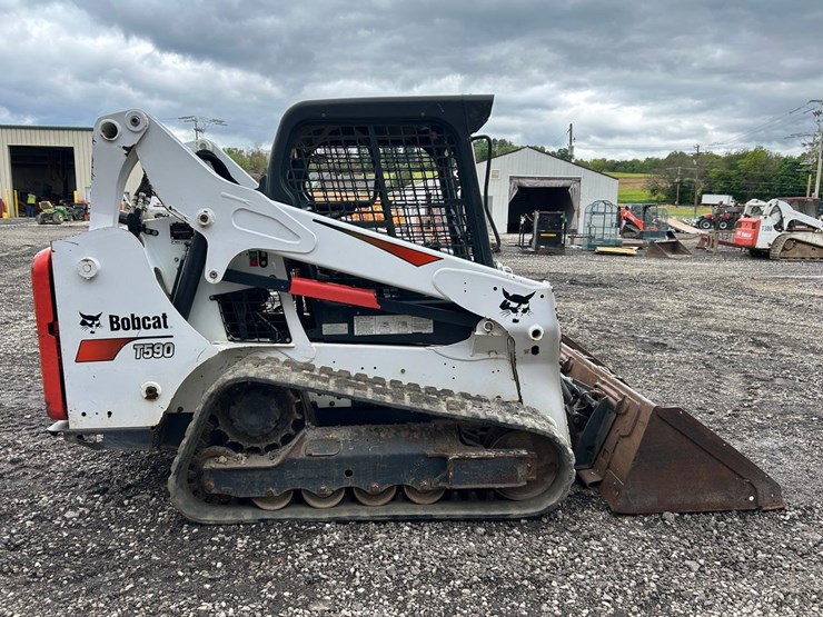2019-bobcat-t590-image-5