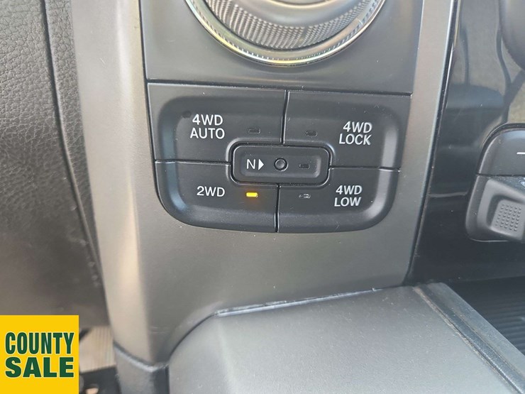 2014-dodge-1500-image-22