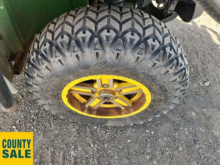 john-deere-gator-image-30
