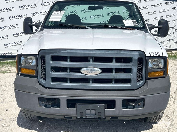 2007-ford-f250-image-24