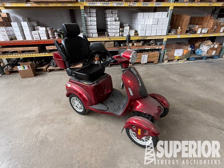 (13-15)-afd-4l-elec-mobility-scooter,-w/-charger-image-2