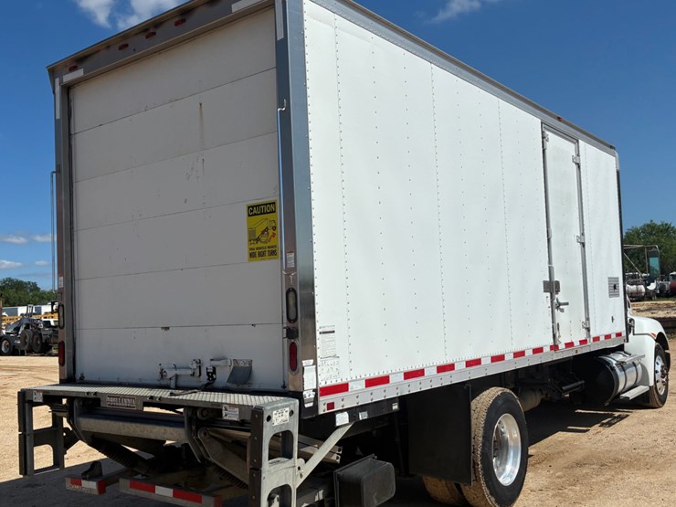 2017-kenworth-t270-image-4