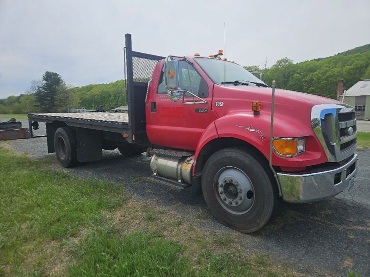 2007-ford-f650-xlt-image-7