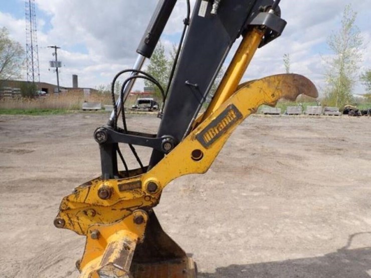 2022-deere-75g-image-26