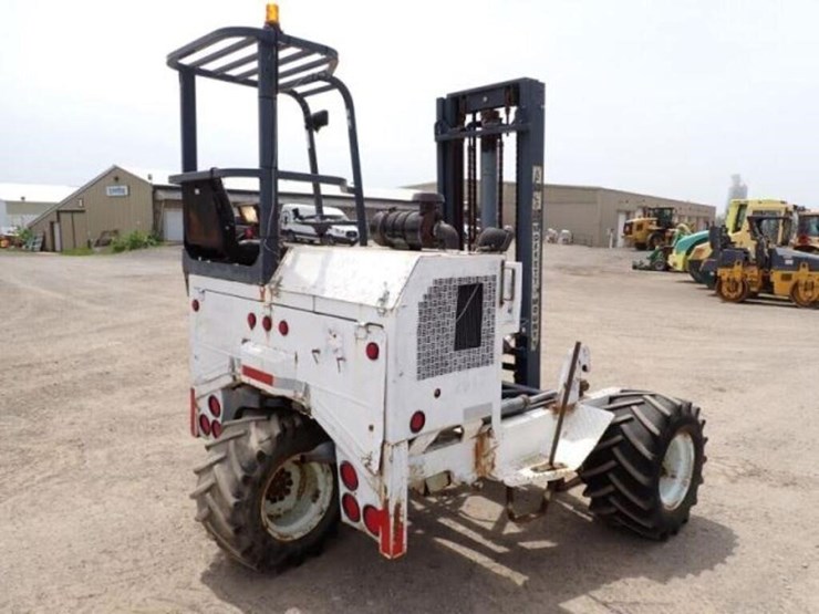 2001-moffett-m5000-image-5