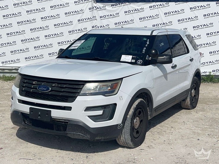 2017-ford-explorer-image-1