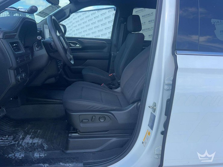 2022-chevrolet-tahoe-image-13